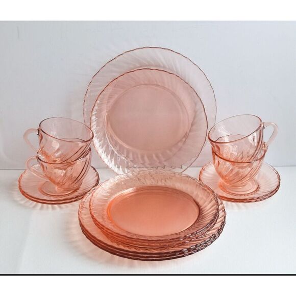Vintage Rosaline 16pc Hostess Set - Picture 2 of 4